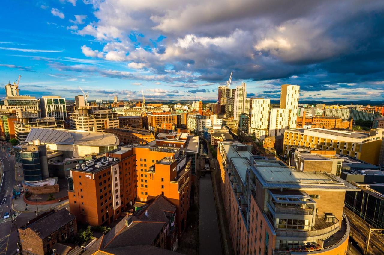 Hilltop Serviced Apartments - Deansgate Manchester Buitenkant foto