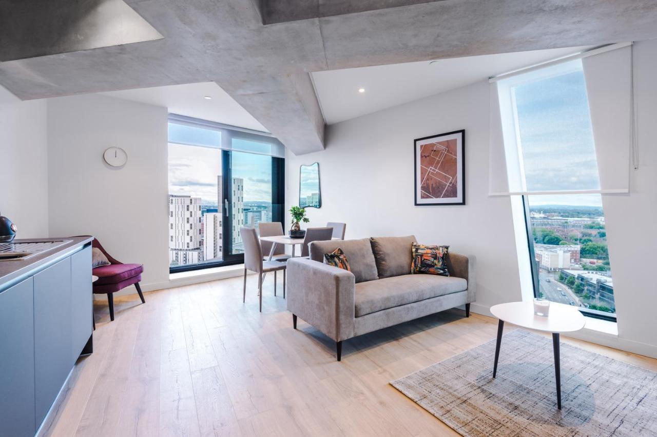 Hilltop Serviced Apartments - Deansgate Manchester Buitenkant foto