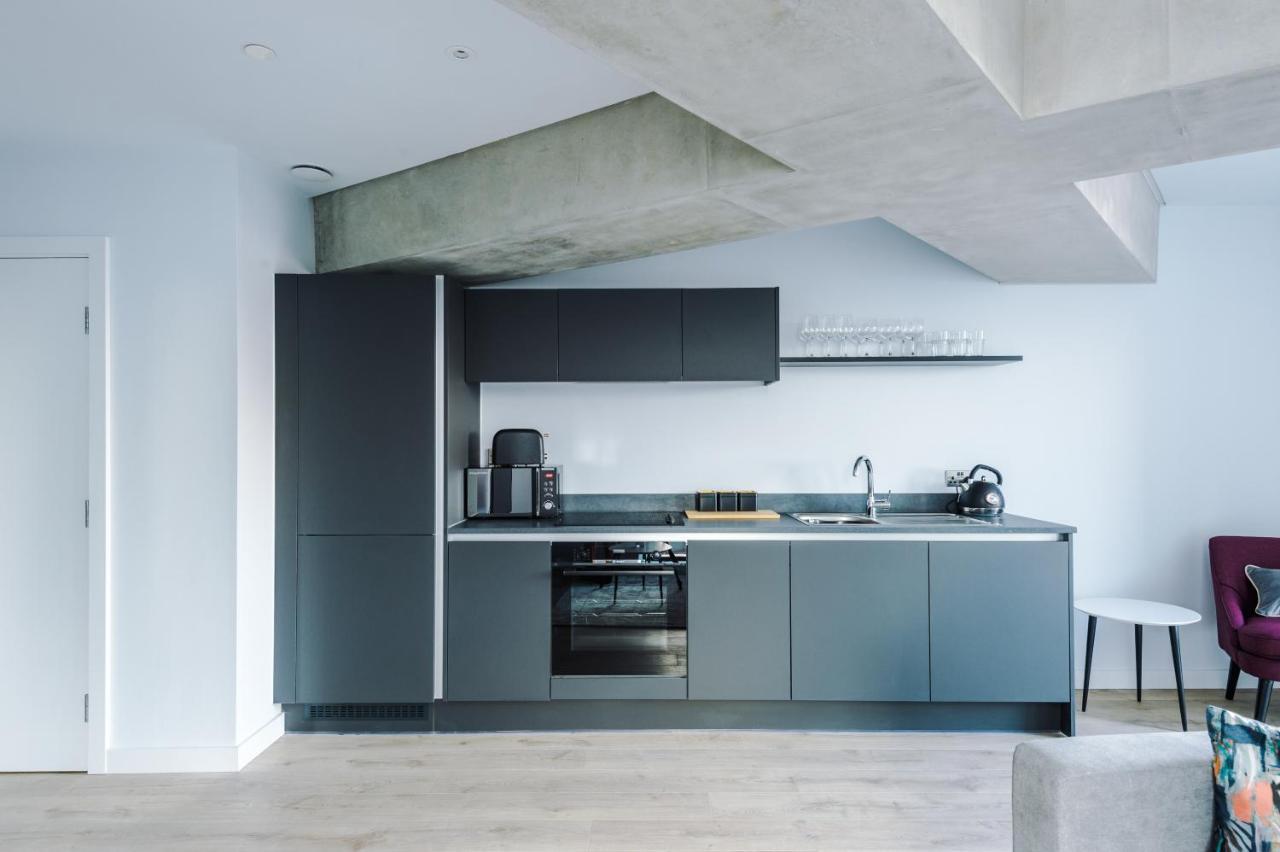 Hilltop Serviced Apartments - Deansgate Manchester Buitenkant foto